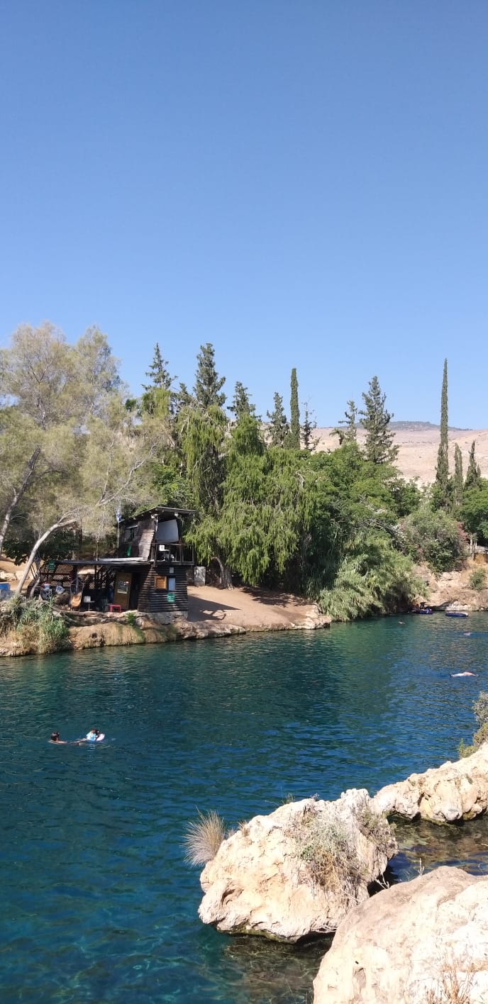 89BE588E-3134-4679-B7F1-5E4D4EC82D0D